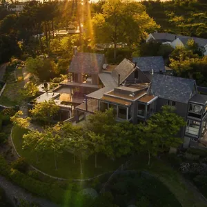 4* Pensión Spanish Farm Guest Lodge And Villas